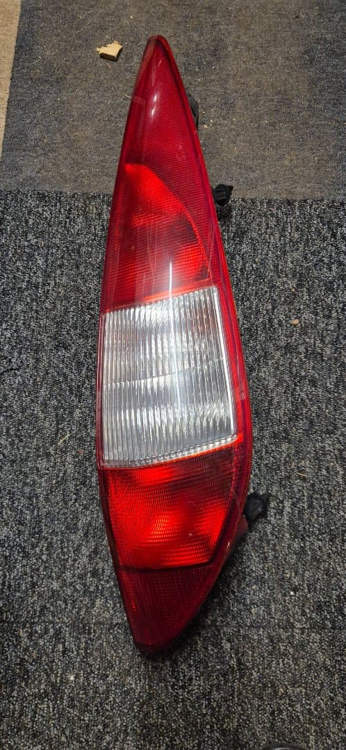 Ford Mondeo - Baklykt høyre