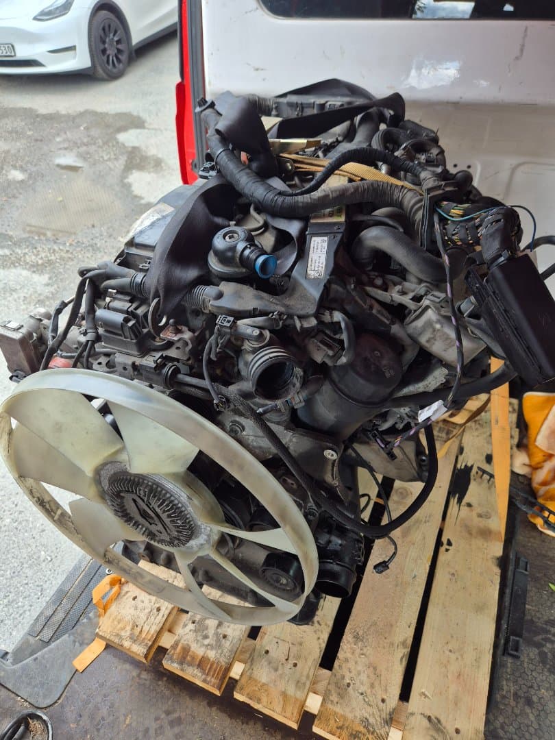 MERCEDES-BENZ VIANO - Motor komplett