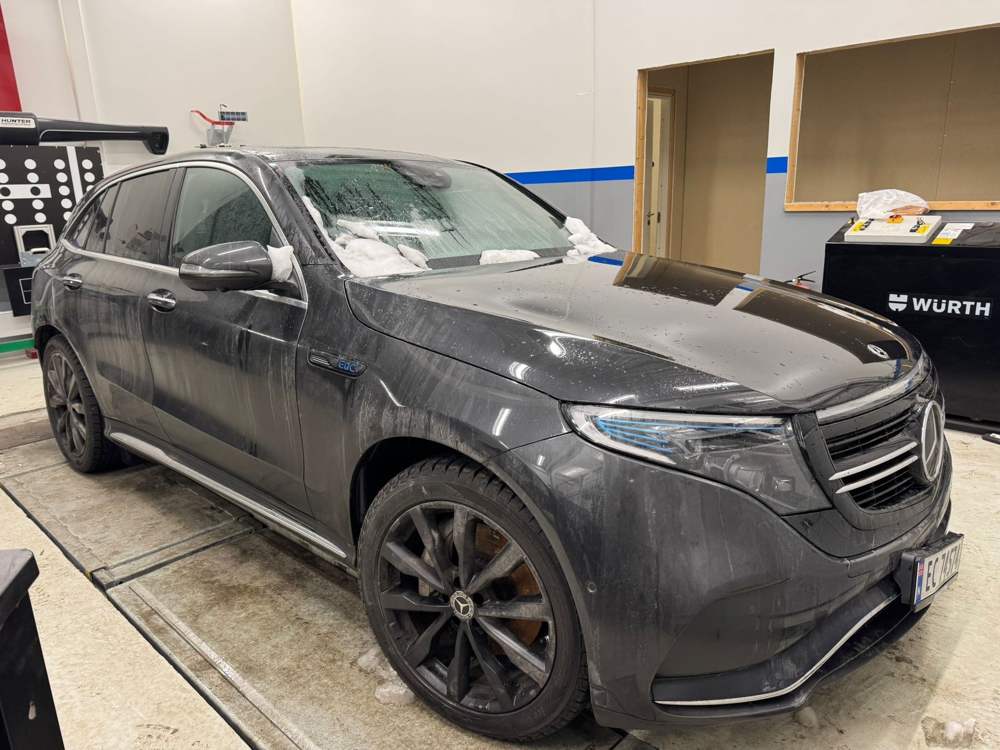 Delebil: MERCEDES-BENZ EQC 400 4MATIC 2021
