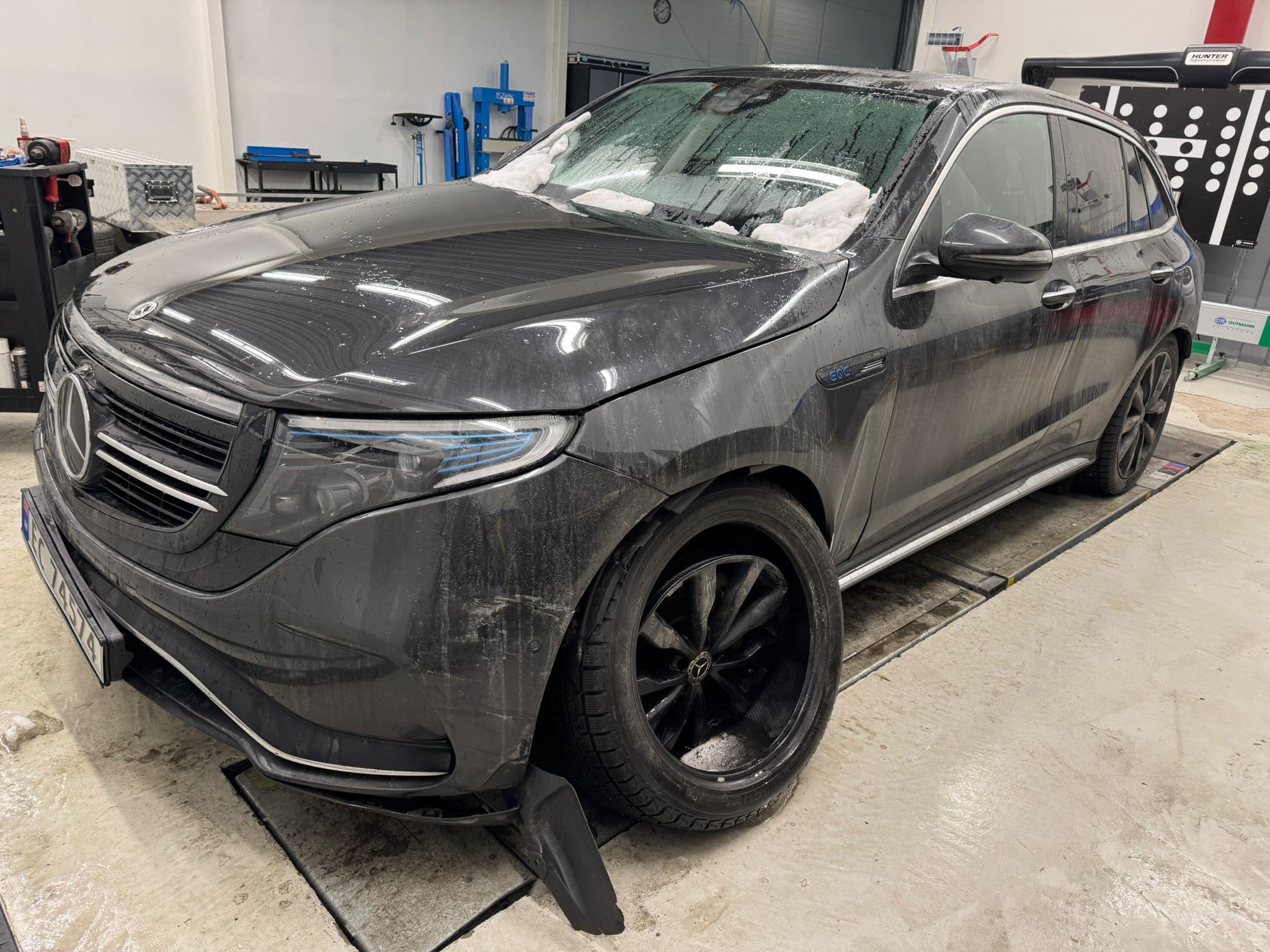 MERCEDES-BENZ EQC 400 4MATIC - Bremsecaliper venstre foran