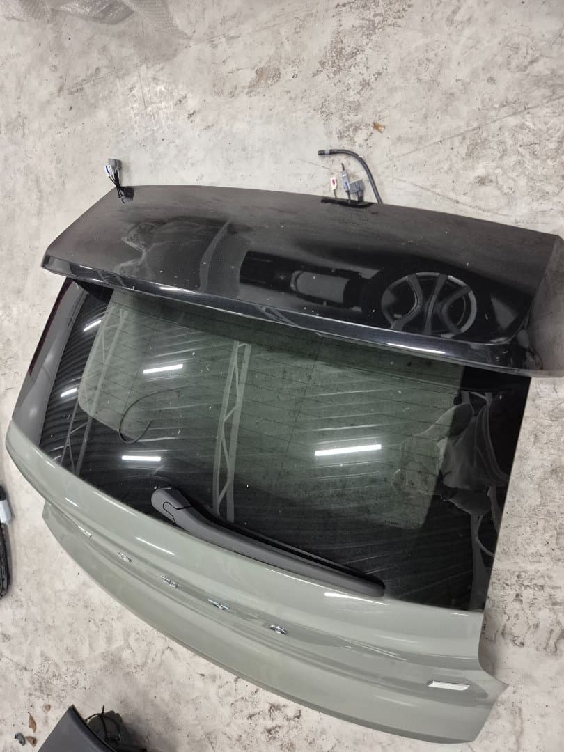 VOLVO XC40 - Bakluke