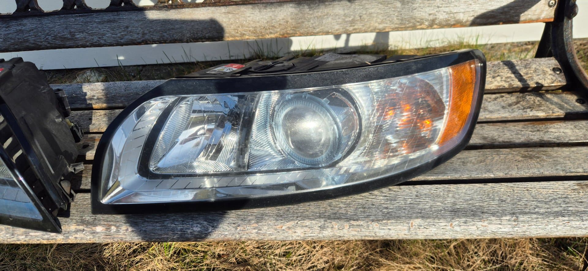 Volvo v50 frontlykt venstre